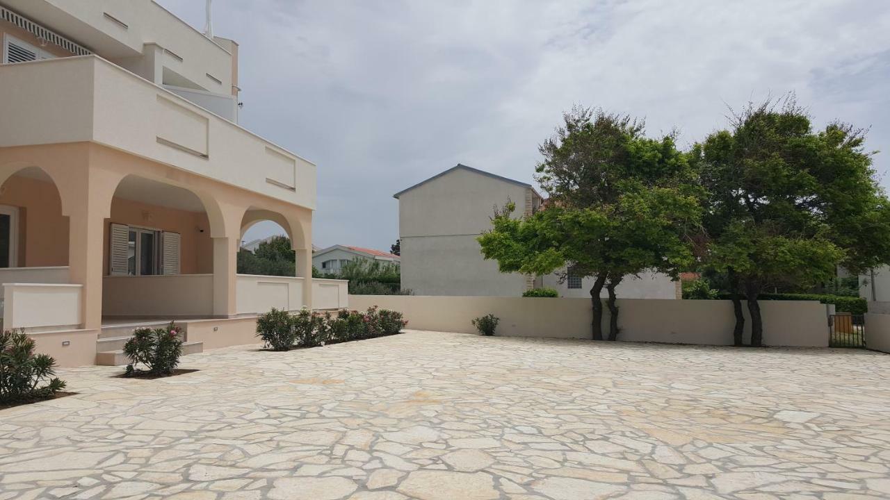 Villa Magena - Luxury Apartments In Pag Center Pag Town Εξωτερικό φωτογραφία
