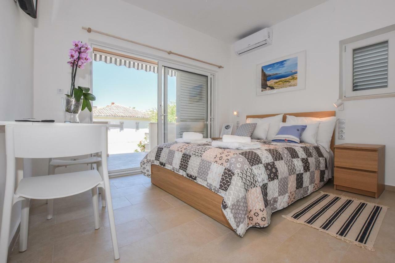 Villa Magena - Luxury Apartments In Pag Center Pag Town Εξωτερικό φωτογραφία