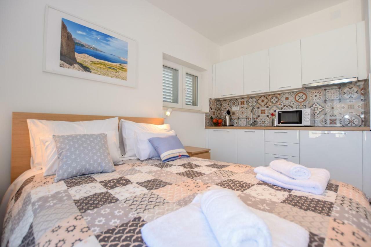 Villa Magena - Luxury Apartments In Pag Center Pag Town Εξωτερικό φωτογραφία